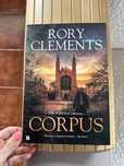 Livro Corpus, Rory Clements