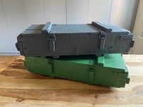 Skrzynie militarne 2 sztuki