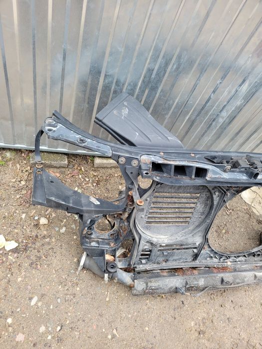 Pas przedni wzmocnienie czolowe audi a4 b7 2.7TDI 2006r