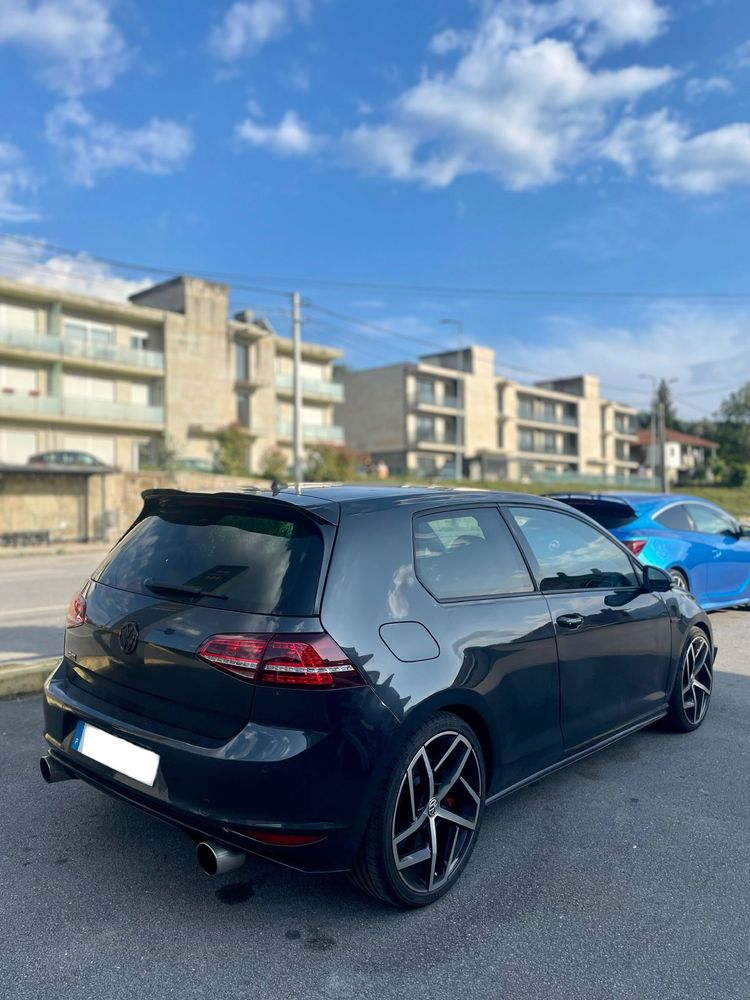 Volkswagen Golf VII GTI DSG Performance