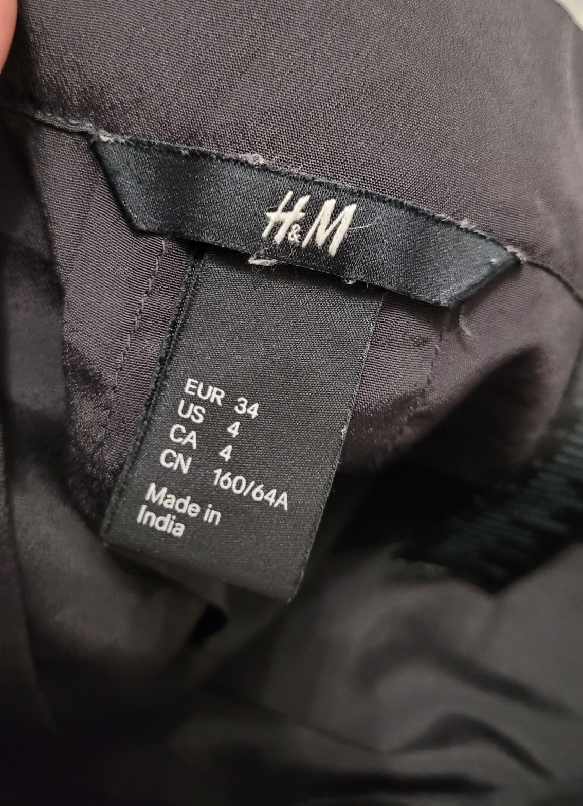 Czarna klasyczna spódnica z falbankami H&M 34