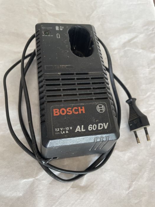 Зарядний пристрій Bosch AL 60 DV зарядне бош