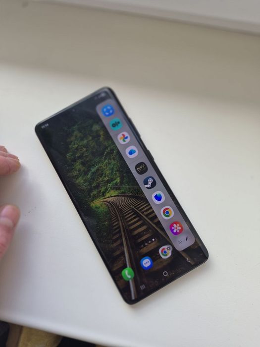 Samsung S21 Ultra 12/128 беспроводная зарядка