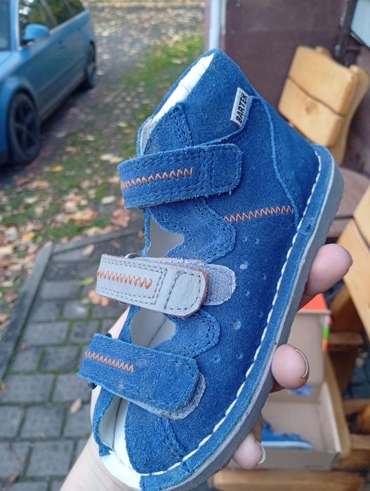 Nowe buciki profilujące stópke r.25