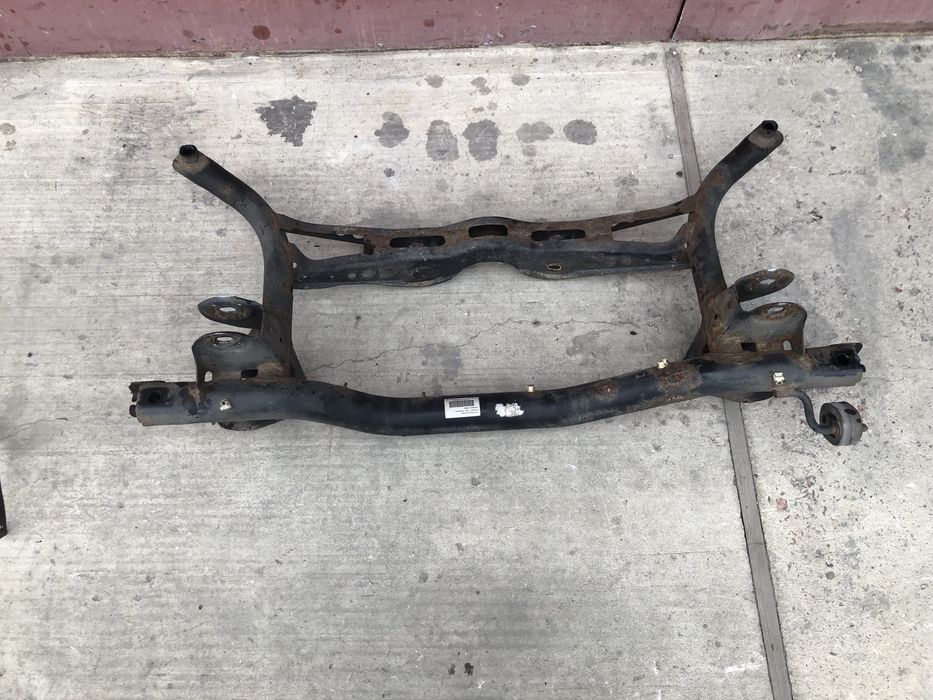 Балка підрамник ричаг Шкода Октавія А5
