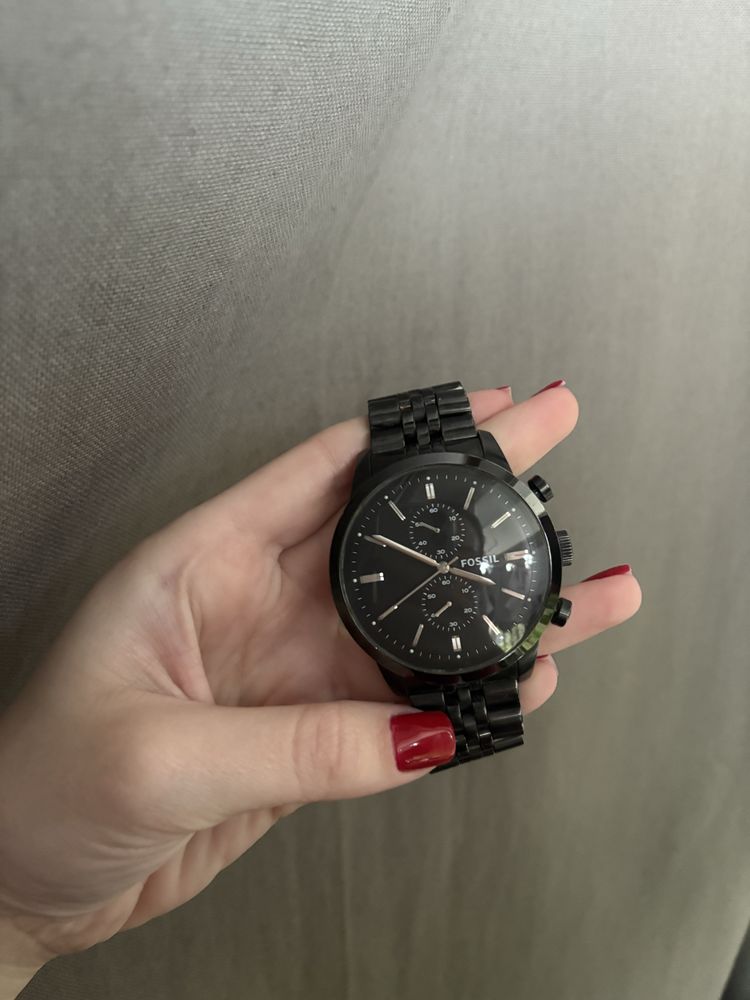 Мужские часы Fossil черные