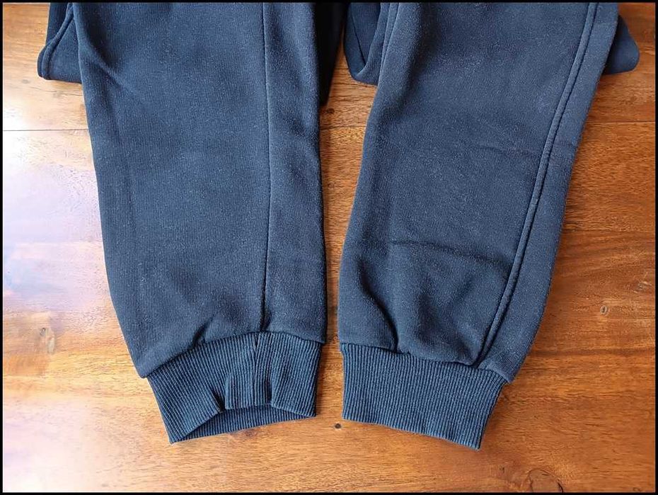 Spodnie męskie Dresowe Joggery ciepłe grube M granatowy Okazja!