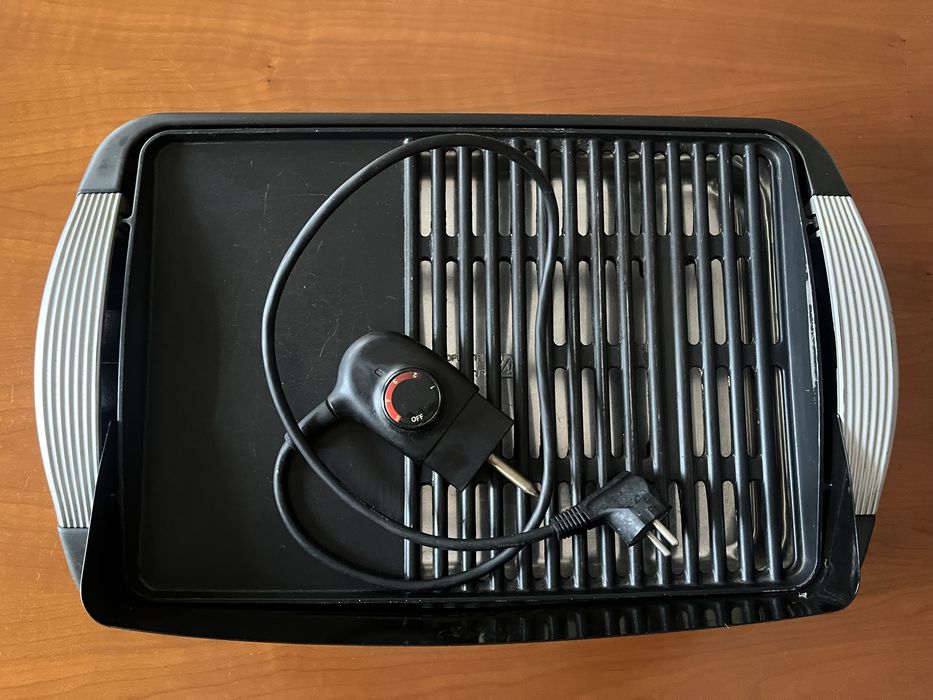 Grelhador eléctrico da marca AEG