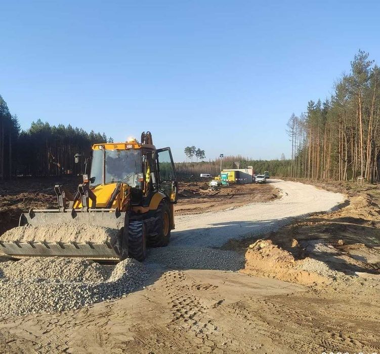 Usługi koparko ładowarką wyburzenia kucie prace ziemne /Elektryka/