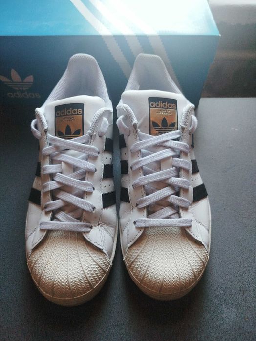 Adidas superstar