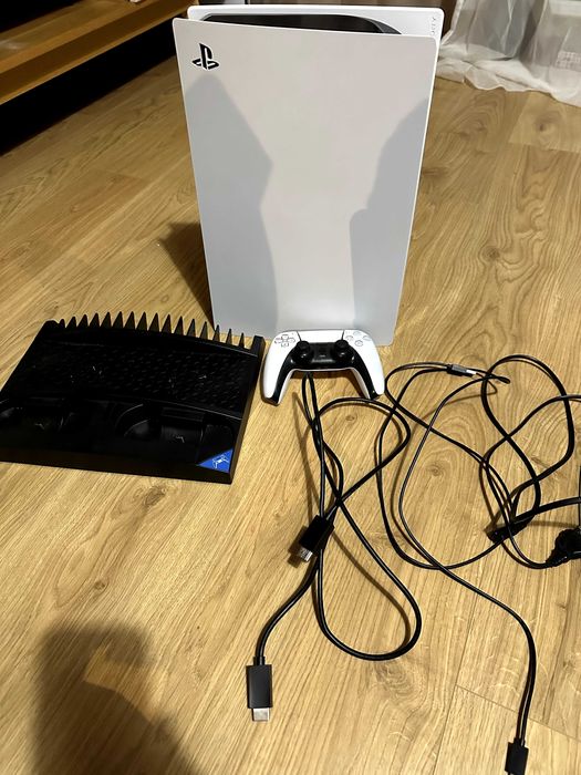 Playstation 5 (PS5) FAT 825gb z napedem + podstawka