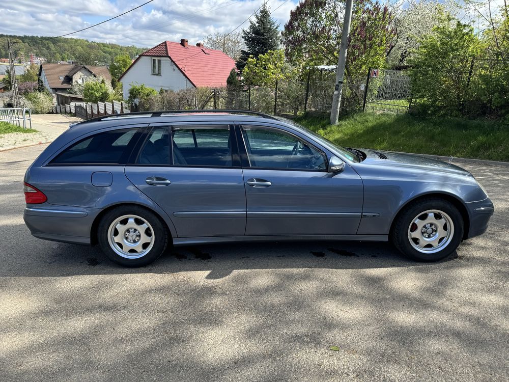 Mercedes W211 kombi 3.0 V6 benzyna 2006r.