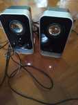 Colunas Logitech