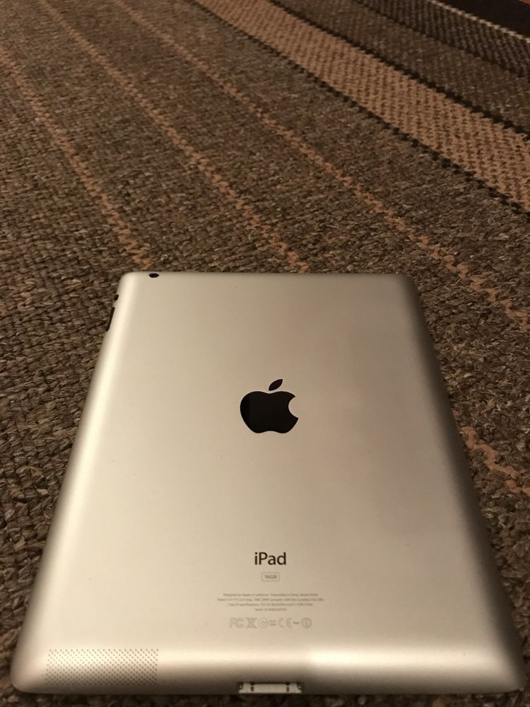 Продам Apple Ipad 3 (під відновлення)