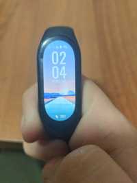 Mi band 7 майже новий