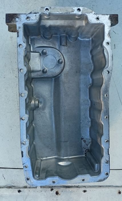 miska olejowa vw golf 5  1,9 tdi oryginał
