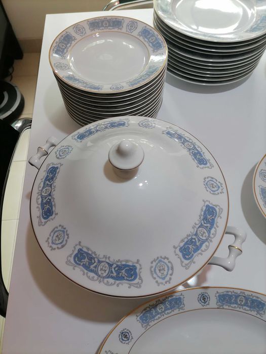 Serviço de jantar de porcelana da Spal