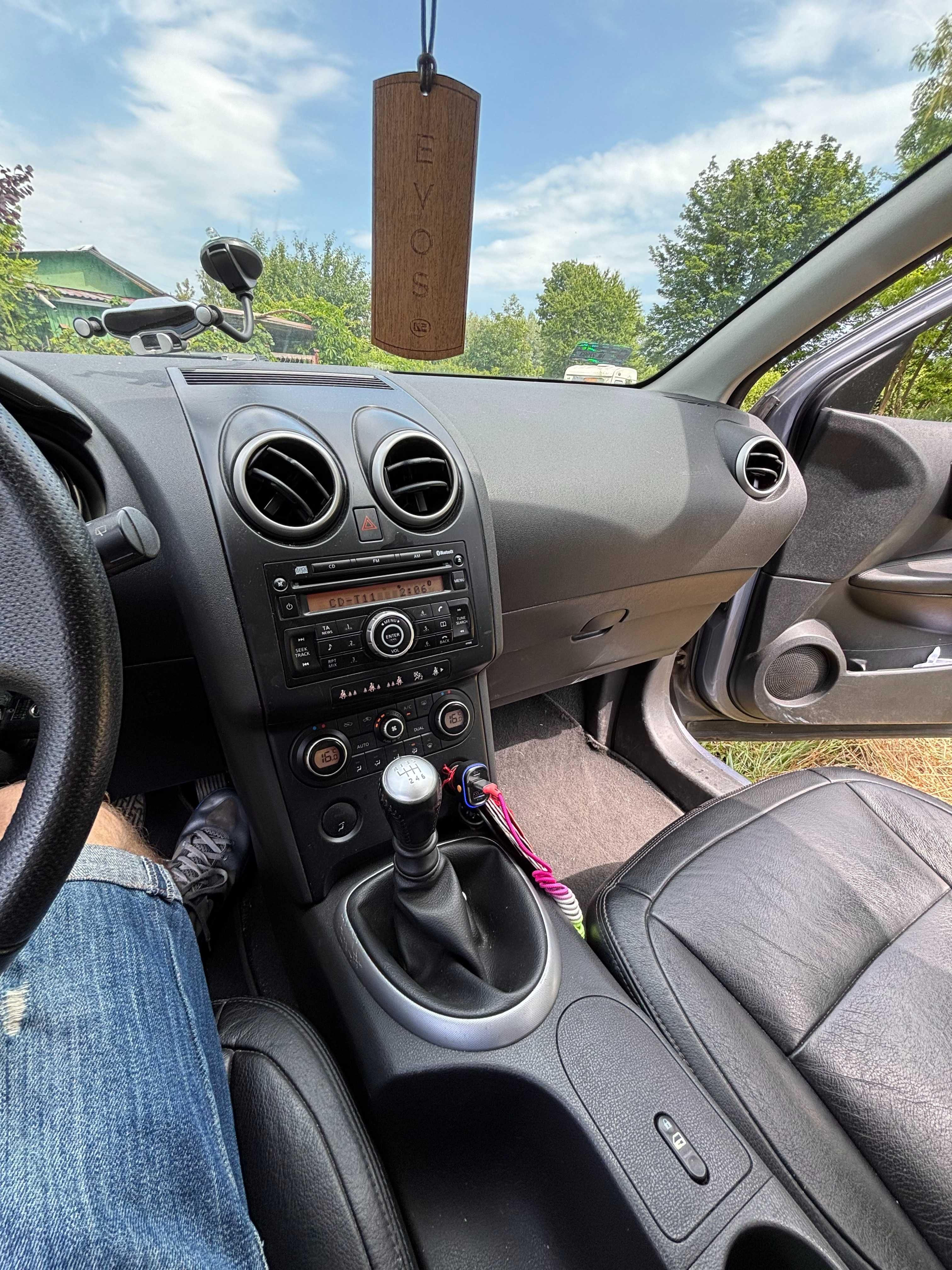 Nissan Qashqai J10