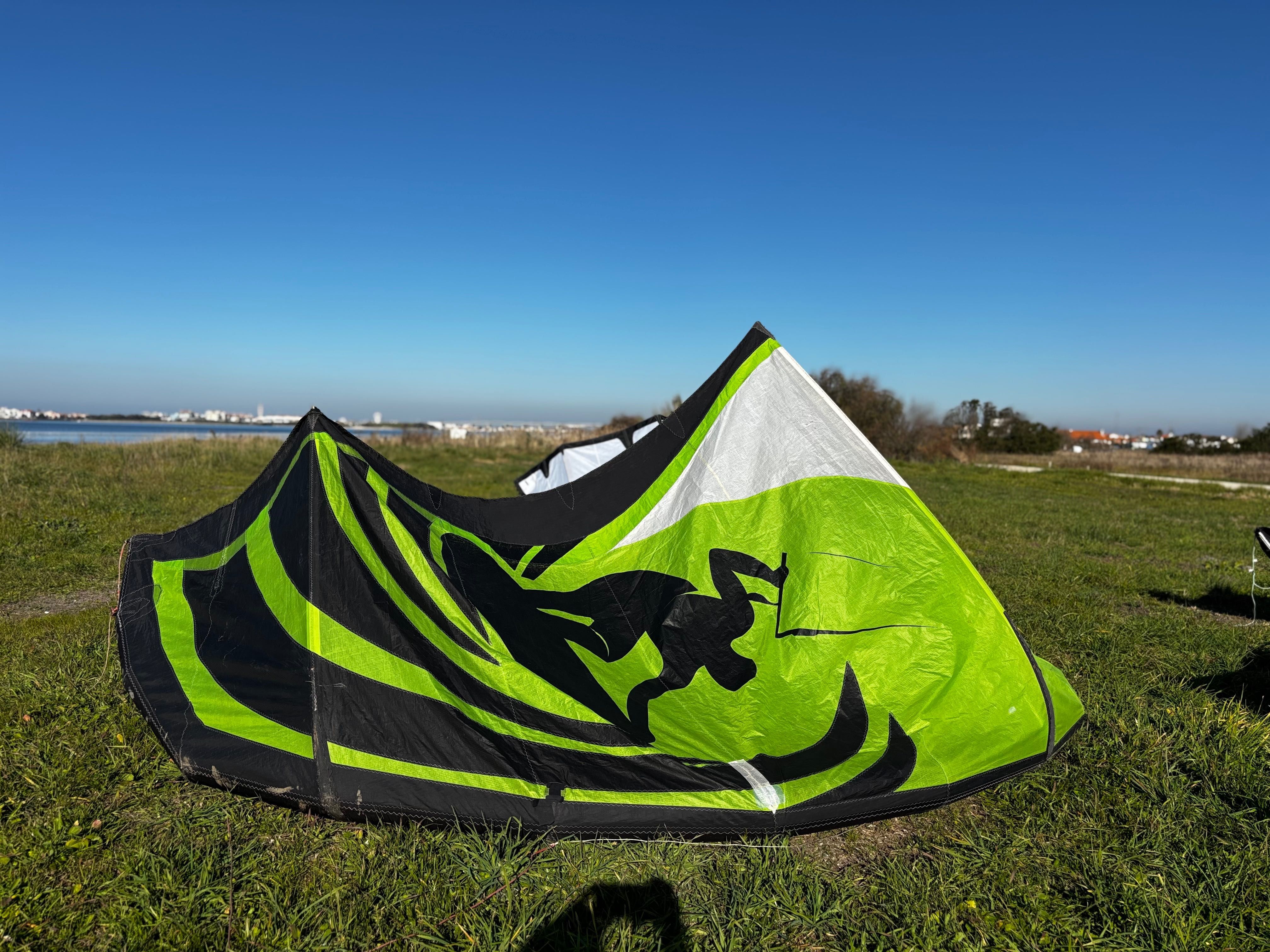 Vendo dois kites