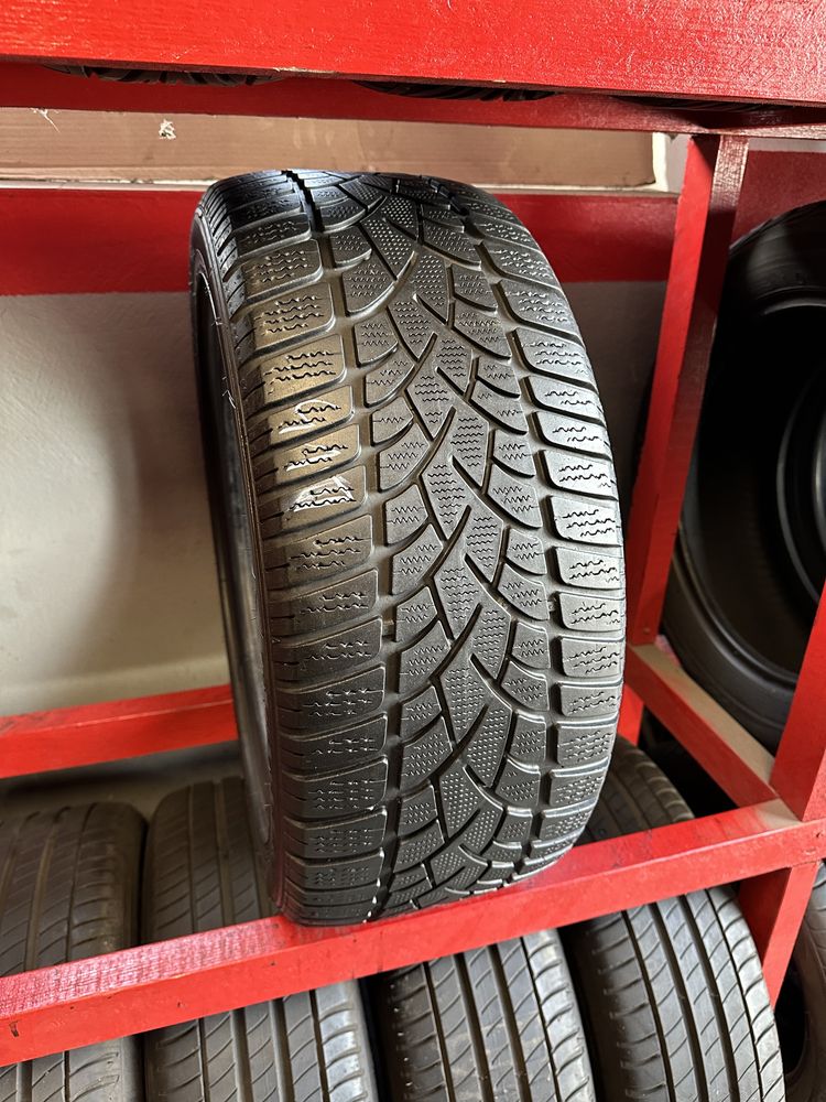Opona 235/45/17 Dunlop SP Winter Sport 3D pojedyncza jedynka zima