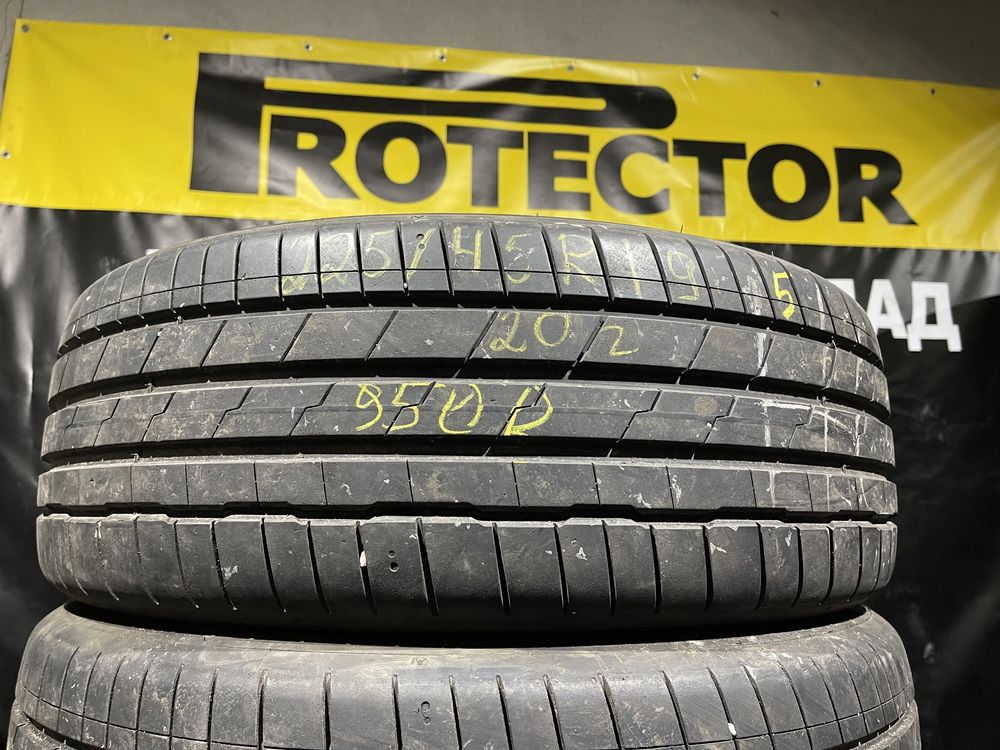 225/45R19 Hankook-4шт Лето 20год