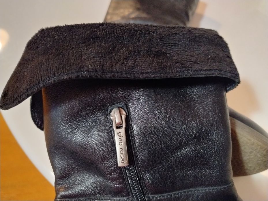 kozaczki skórzane  czarne Gino Rossi 39