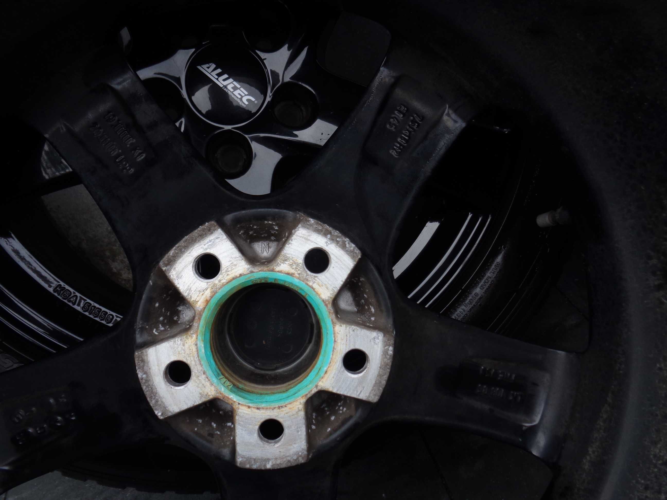 Czarne alufelgi ALUTEC 18 cali 5x108 Ford, Volvo, Citroen, Opel