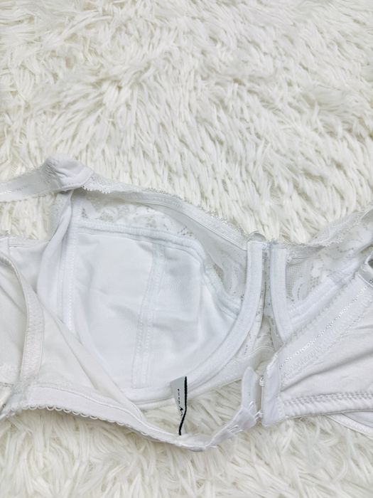 Biustonosz miękki fiszbiny 75D biały