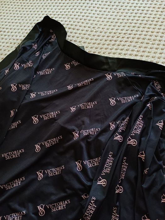 Атласна піжама -  трійка victoria's secret    xl-xxl, оригінал