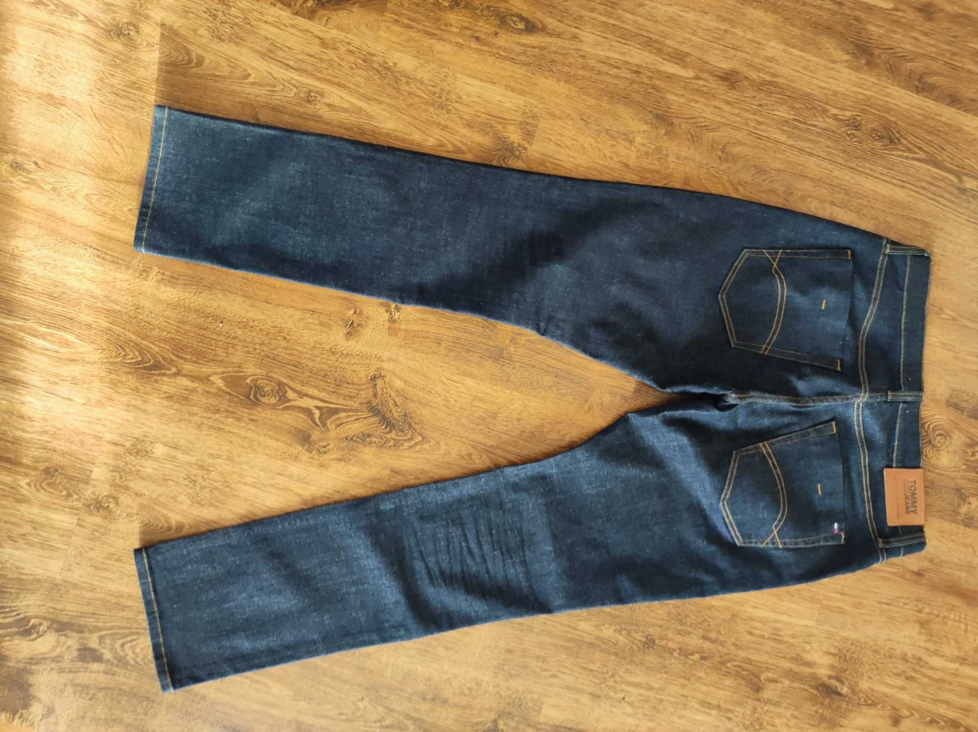 Spodnie jeans Tommy Hilfiger 34/32