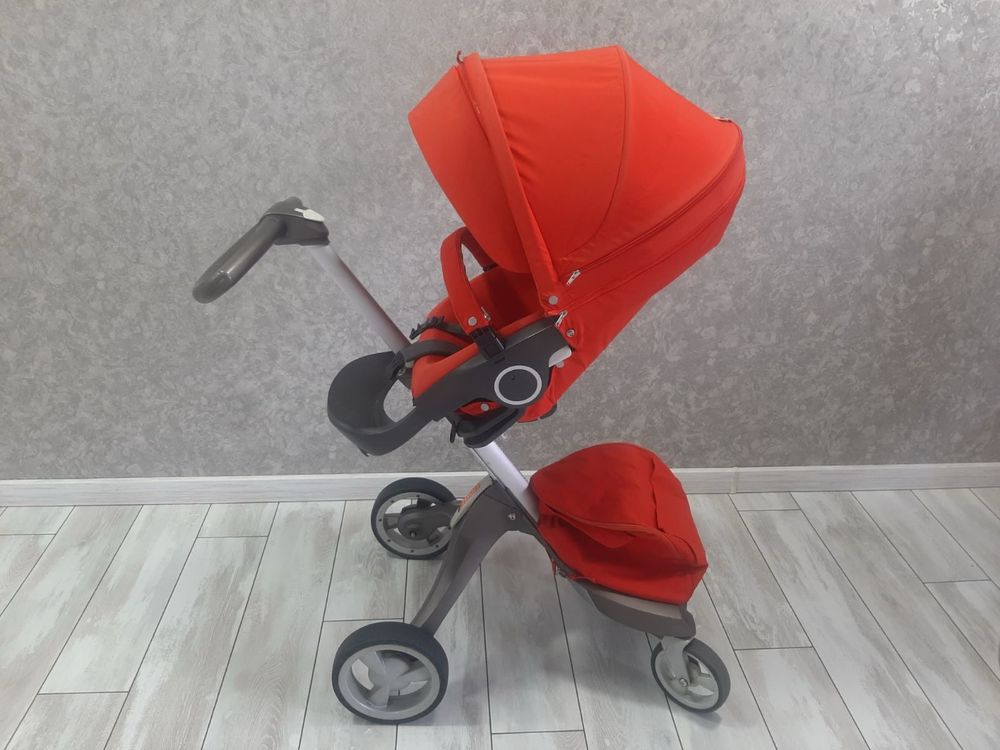 Дитяча оригінальна коляска stokke