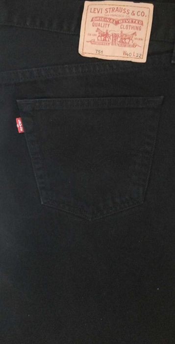 Продам мужские джинсы Levi's 751 w40-l32