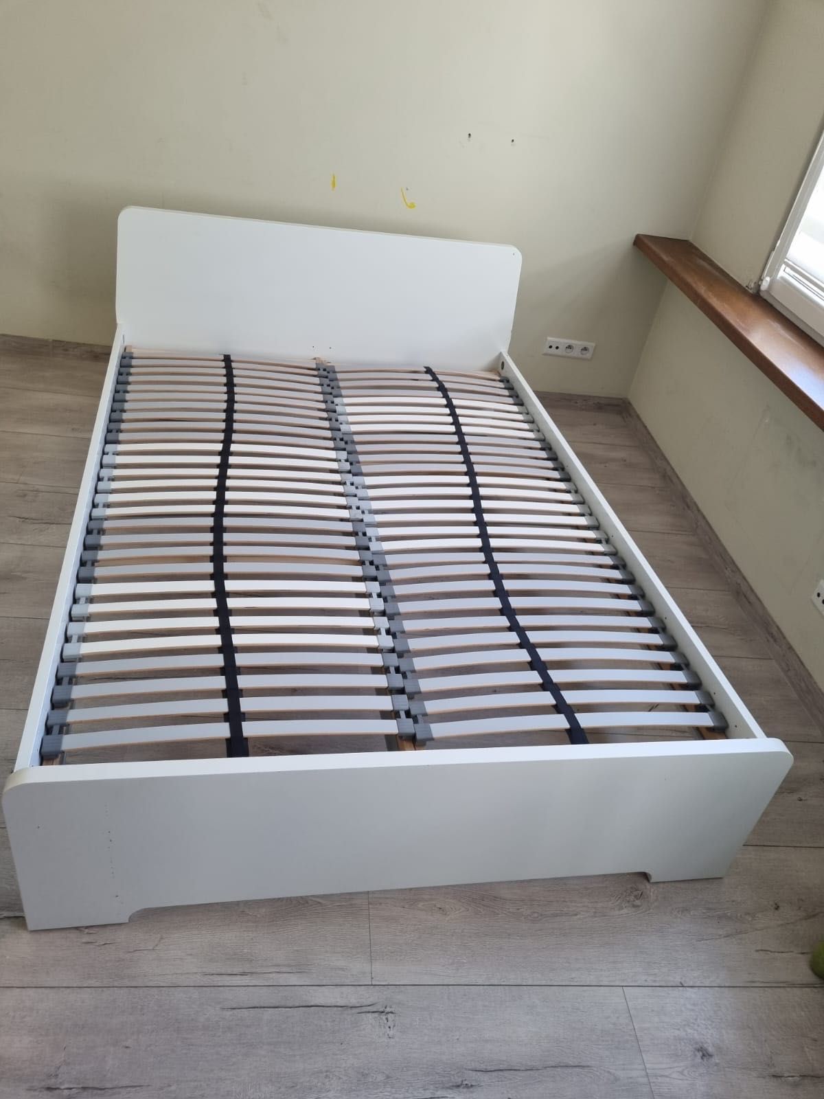 Łóżko Ikea Askvoll