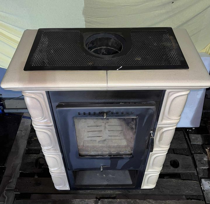 Kominek wolnostojący piec kaflowy