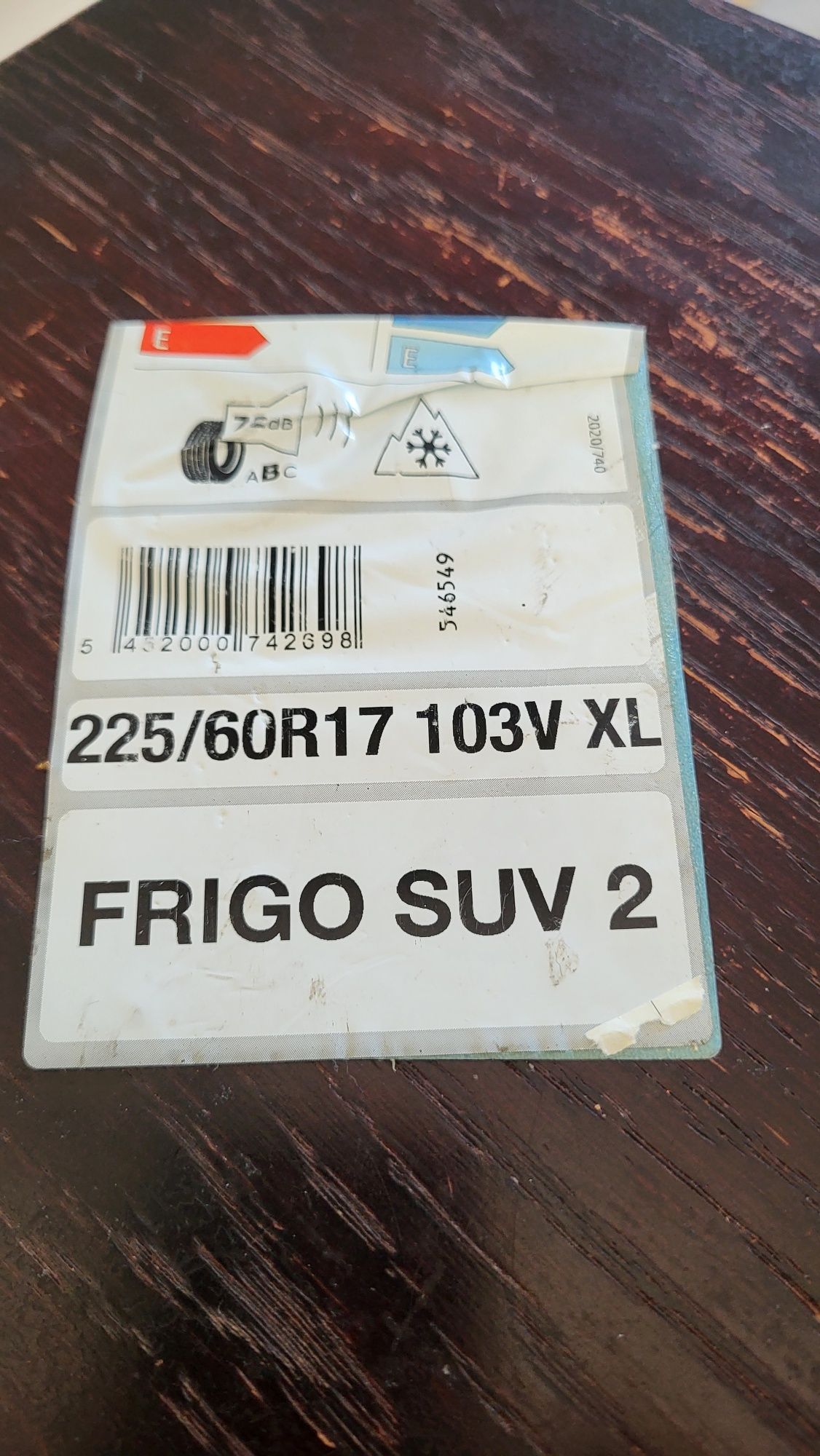 Opony zimowe Dębica R17.