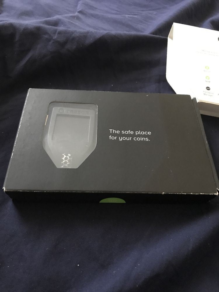 Trezor model t  ORIGINAL