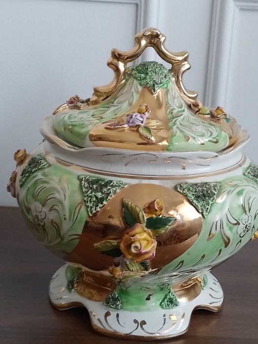 Antiguidade Boleira vintage "Pereiras Valado". Muito antigo.