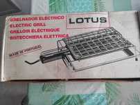 2 Grelhadores eléctricos - 1 Novo e 1 em otimo estado