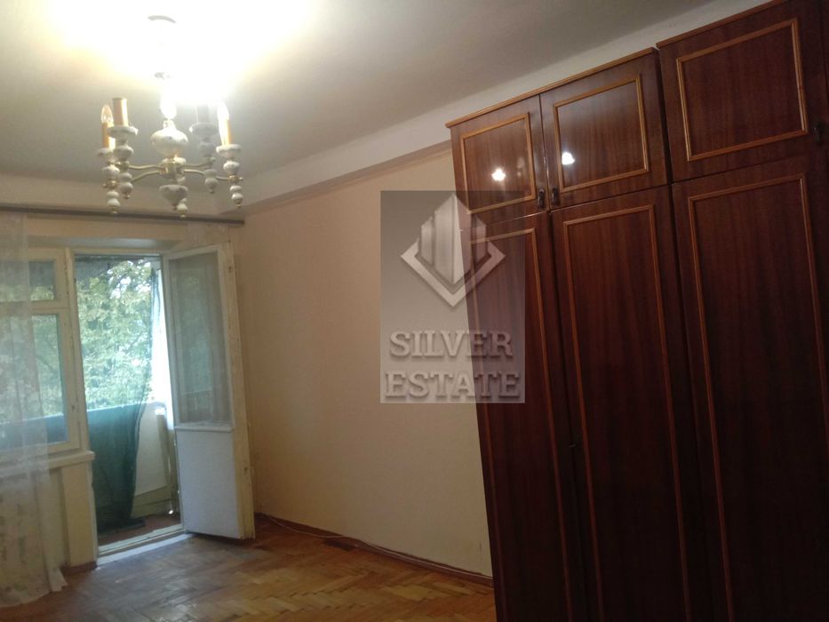 Продам 3-кімнатну квартиру по вул. Полякова, Шевченківський район