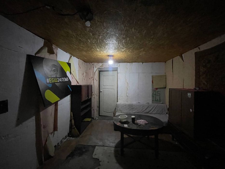 Продам гараж капитальный кирпичный двухэтажный с подвалом