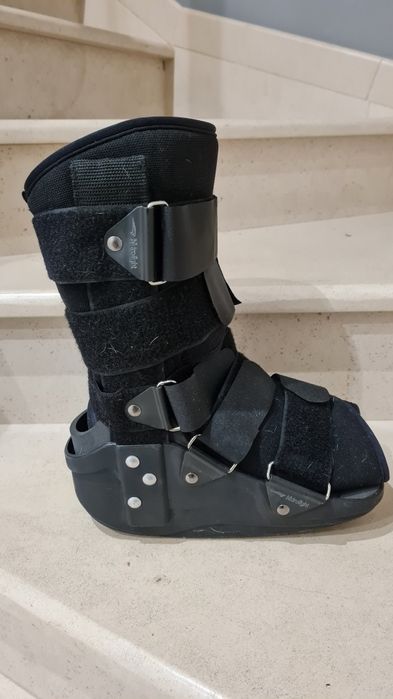 Bota ortopédica de imobilização