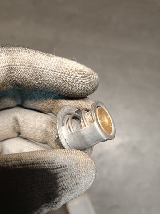 Termostat wody płynu części Yamaha 125 DT R RE X TDR TZR KTM Sachs ZX