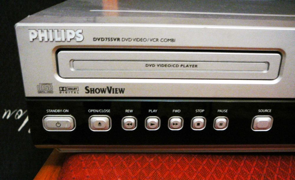 dvd-vhs комбайн philips dvd755vr