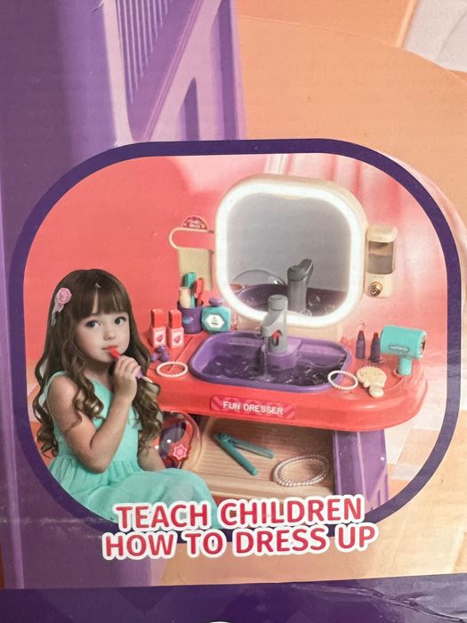 Дитяче трюмо Play House дівчачий столик салон краси