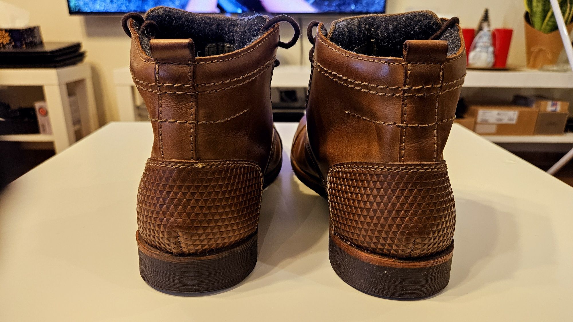 Nowe buty Bugatti skórzane ocieplane brąz rozmiar 42