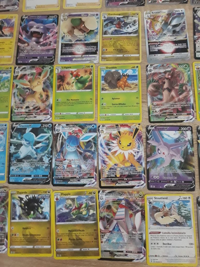 85 cartas Pokemon todas diferentes não oficiais