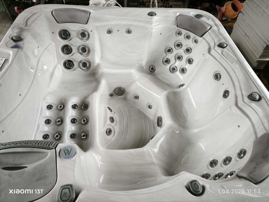 Okazja 2 letnie Jacuzzi Wellis kilimanjaro