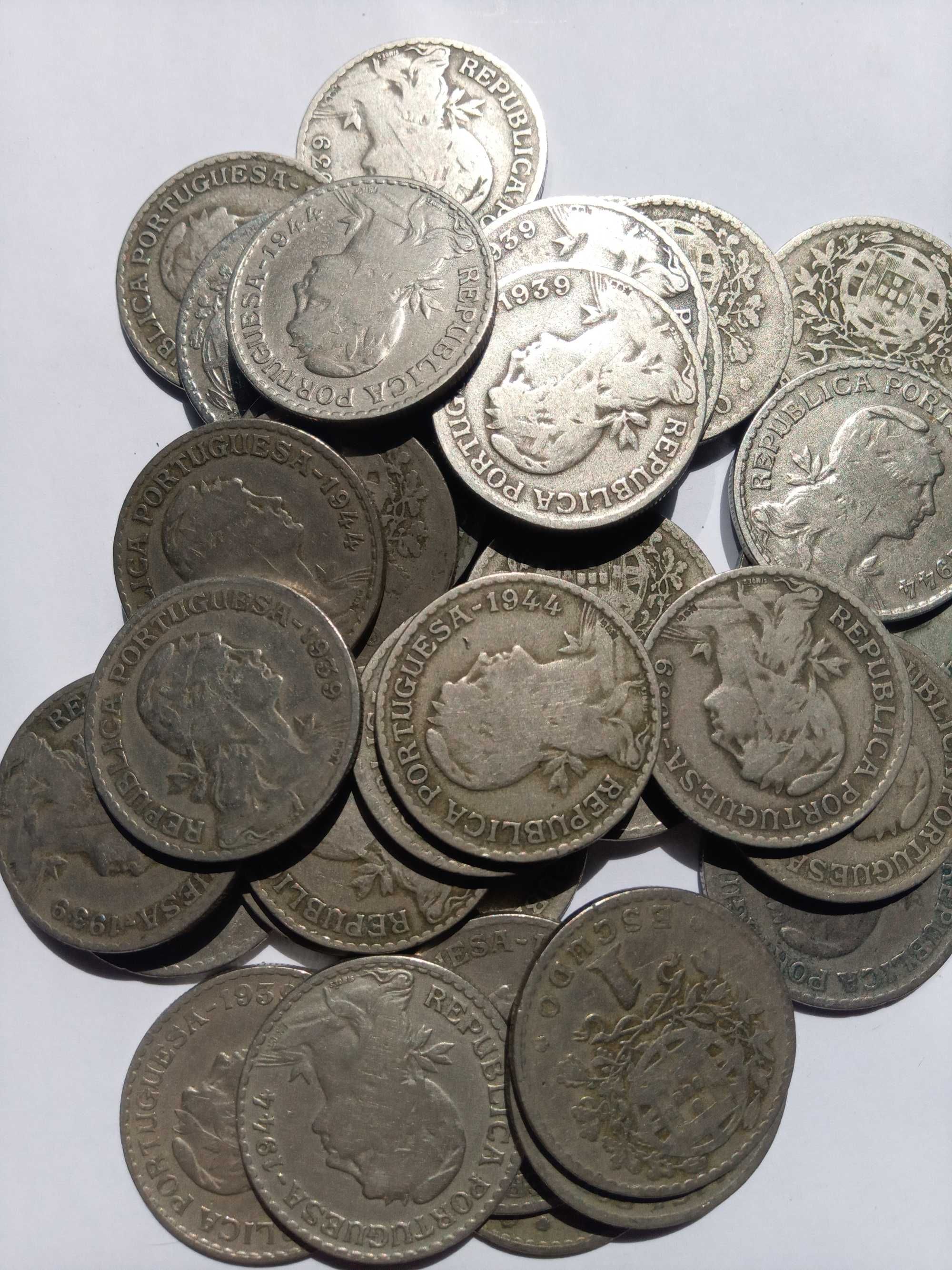 Vendo 32 Moedas Escudo 1939/44
