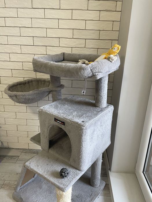 Domek/ drapak dla kota