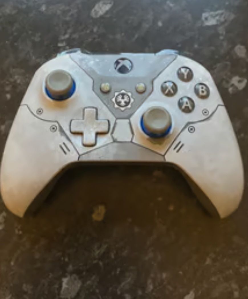 Kontroler Pad oryginalny xbox one z edycji gears of war